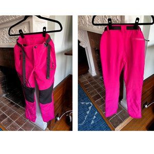 Women's ski pants in hot pink